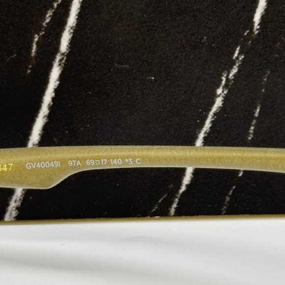 NEW GV40049I 97A GIVENCHY SUNGLASSES MATTE DARK GREEN UNISEX EYEWEAR GIVENCHY - Picture 12 of 13